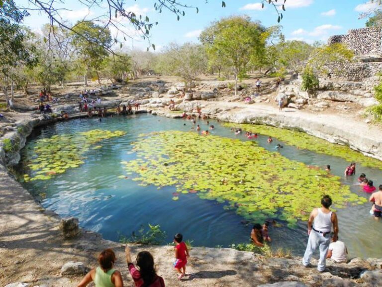 Cenote Xlacah