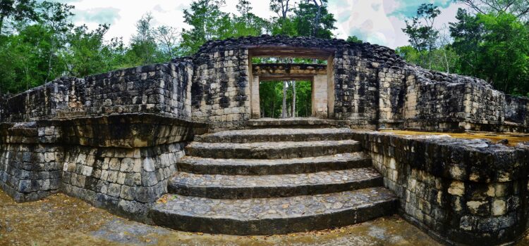 Zona Arqueológica De Balamkú